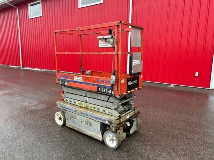 2009-skyjack-sjiii3219-image-2