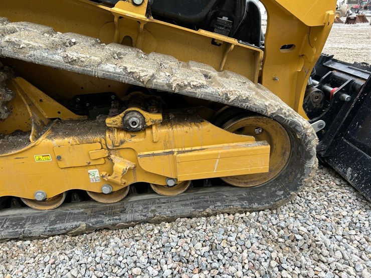 2024-caterpillar-255-image-14