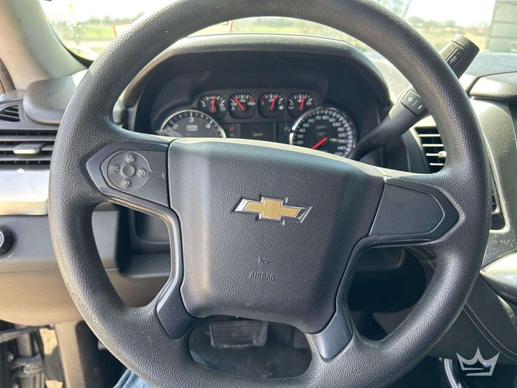 2017-chevrolet-tahoe-image-15