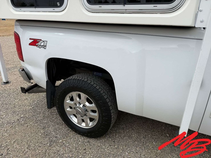 2014-chevrolet-silverado-2500-image-29