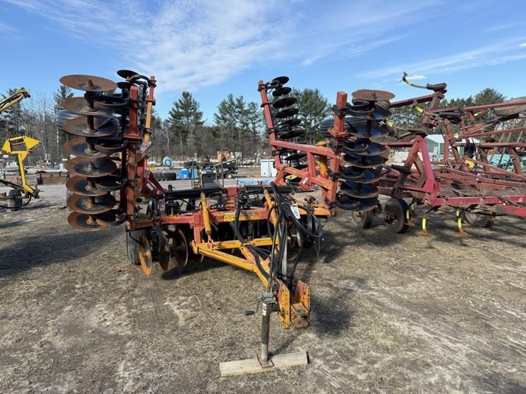 massey-ferguson-580-image-3