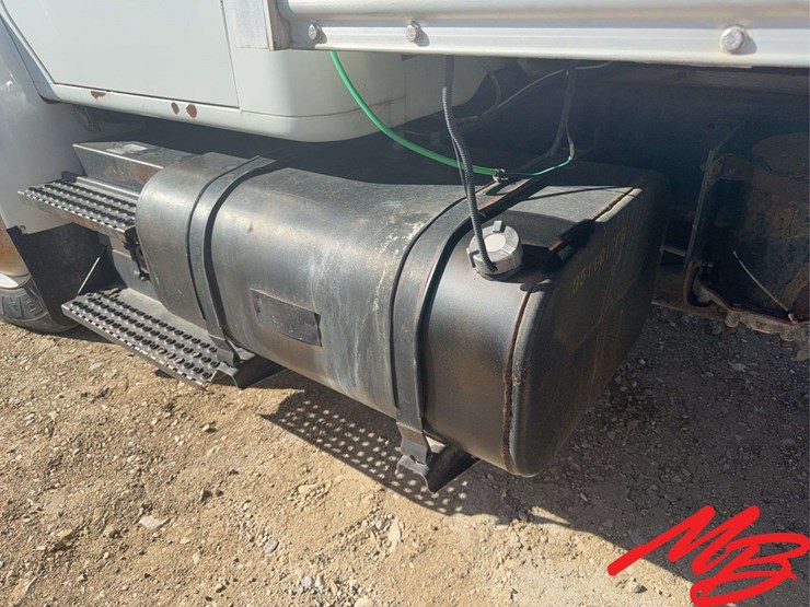 2000-international-4900-image-12