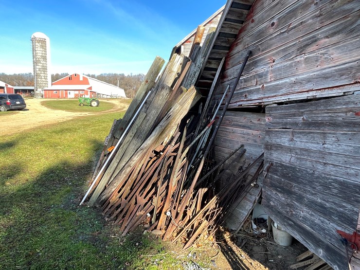 #6058-•-scrap-metal-image-4