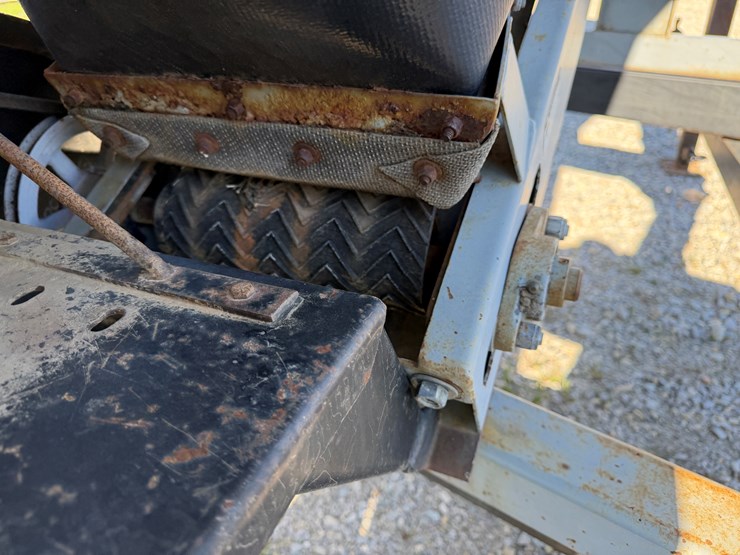 2004-convey-all-bts240-image-48