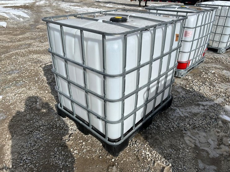 water-tank-tote-image-3