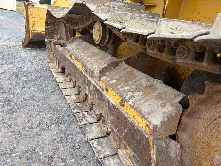 2005-deere-450j-lt-image-6