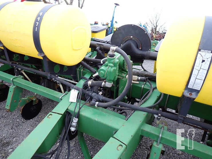 john-deere-1750-image-5