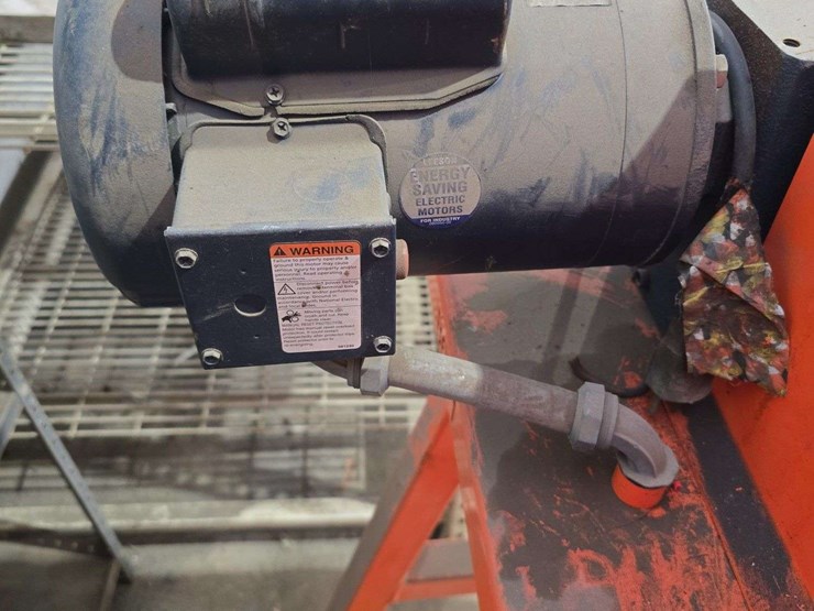 2013-iron-man-strip-tech-winc.-ripper,-single-phase,-model-1500,-1''---1-3/4''-image-5