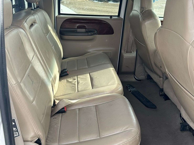 2004-ford-f250-lariat-image-25