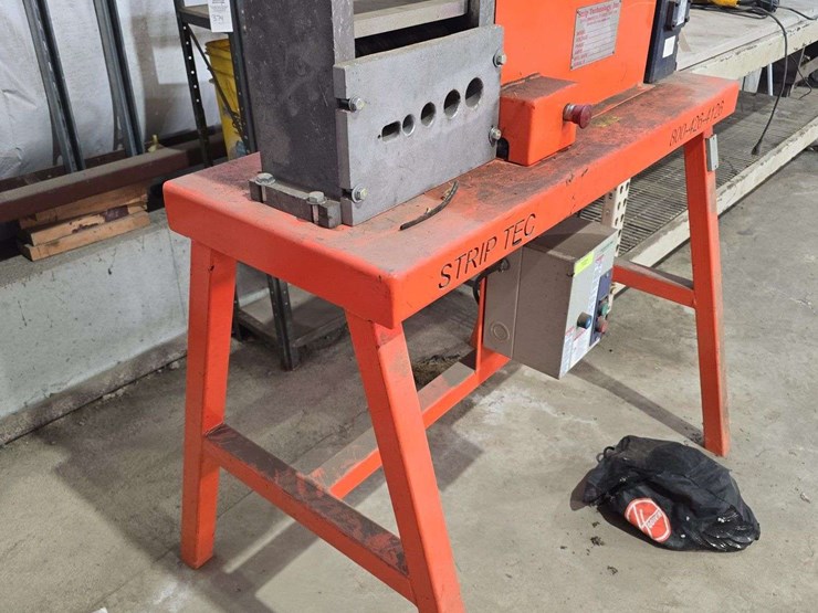 2013-iron-man-strip-tech-winc.-ripper,-single-phase,-model-1500,-1''---1-3/4''-image-3