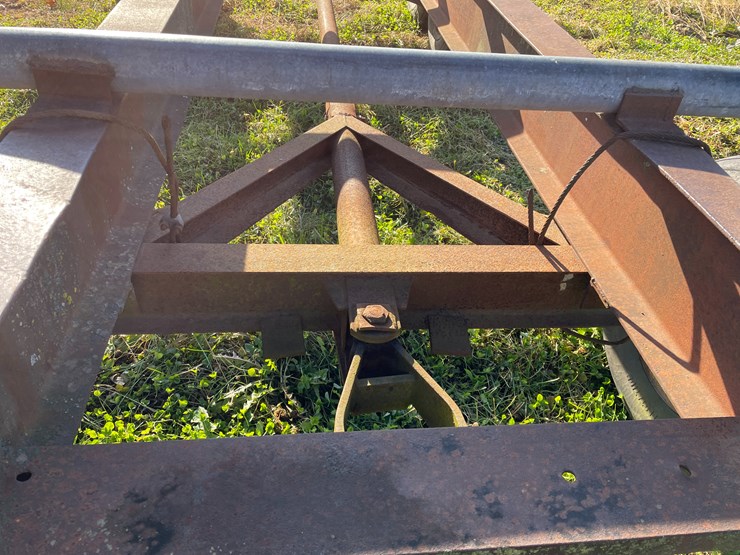 #6034-•-homemade-bale-mover-on-tandem-running-gear-image-14