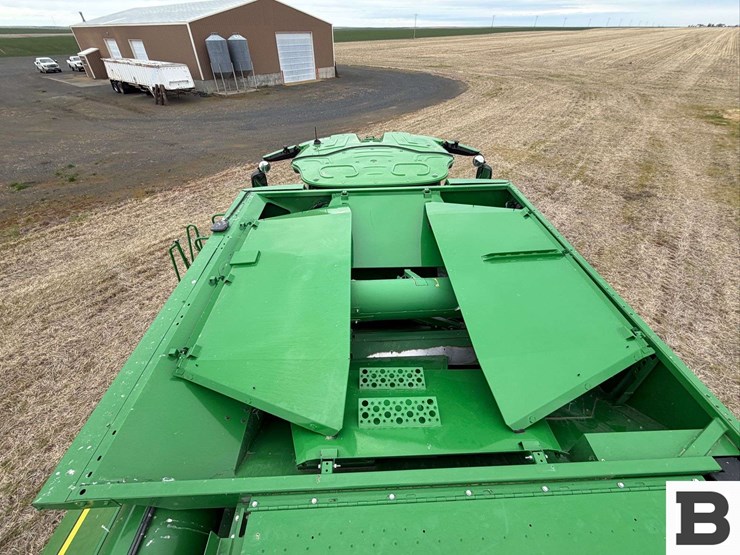 2023-john-deere-s780-image-54