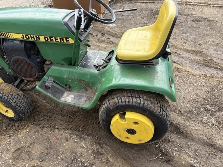 john-deere-212-image-5