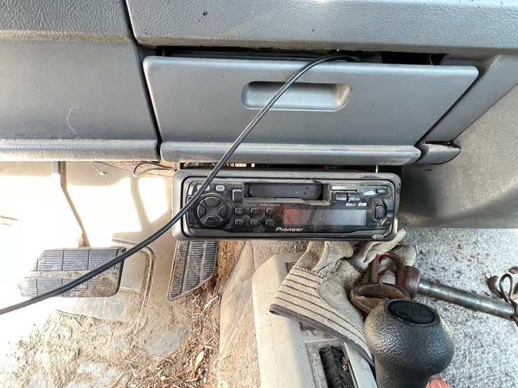 1993-gmc-2500-image-44