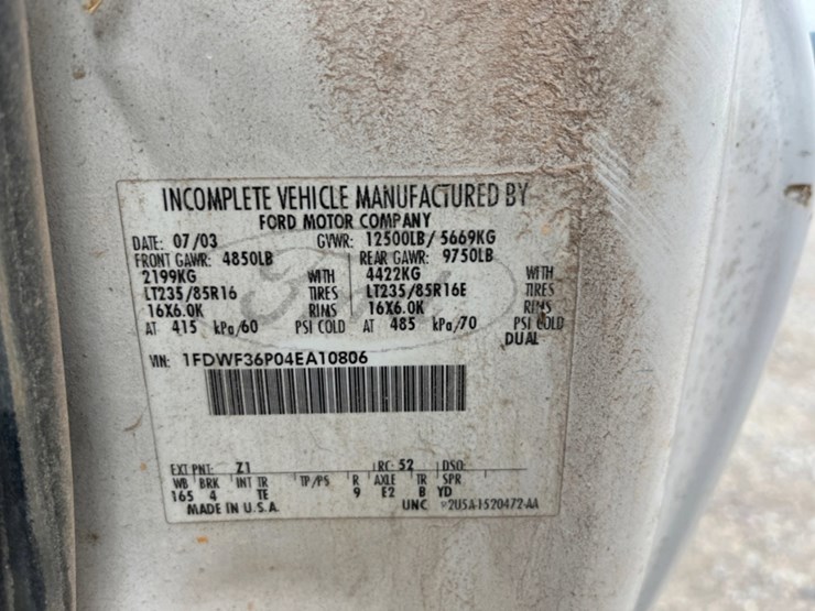 2004-ford-f350-image-12