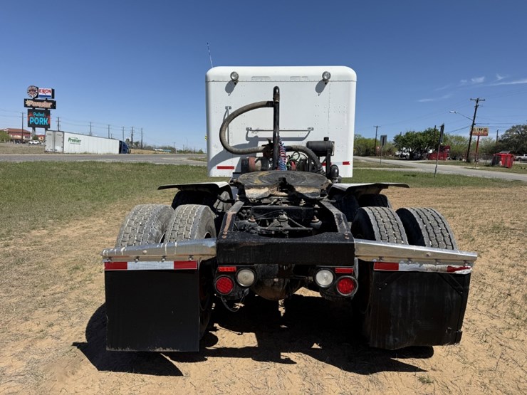 2013-peterbilt-367-image-6