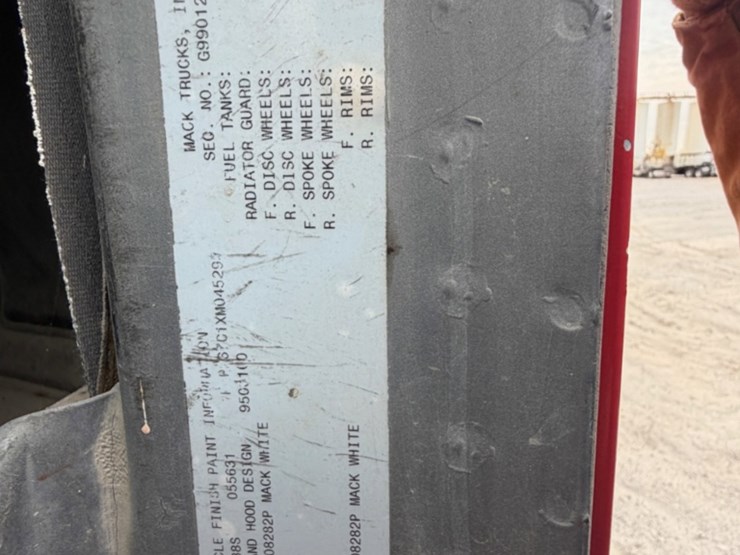 1999-mack-mixer-image-9