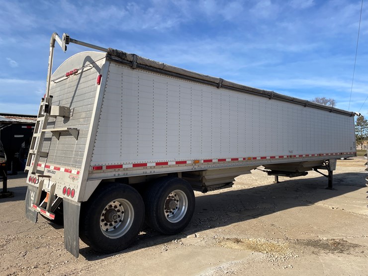 2011-wilson-hopper-bottom-image-6