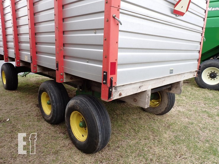 john-deere-1275-image-9