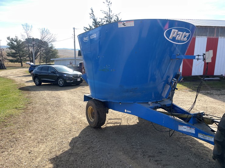 #6014-•-patz-v350-mixer-wagon-image-3