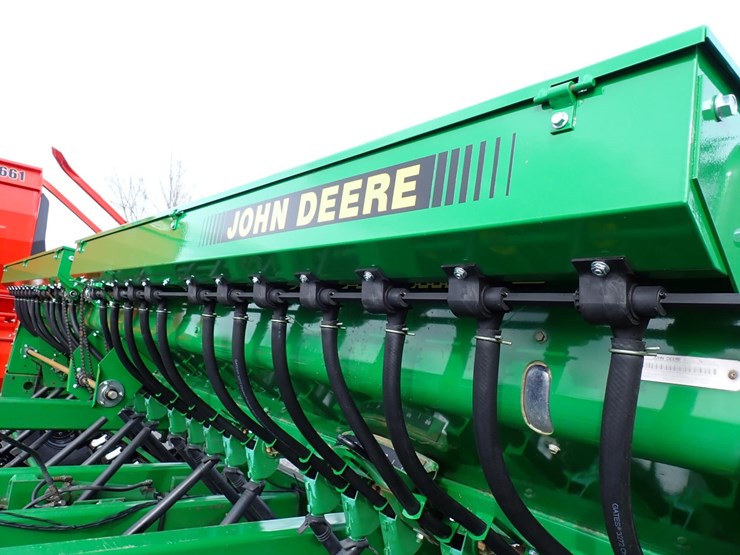 john-deere-750-image-12