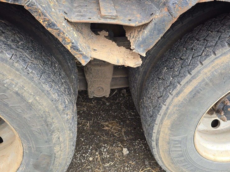 2006-international-8600-image-15