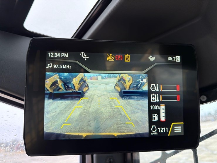 2025-caterpillar-255-image-24