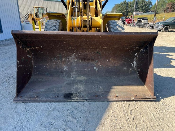 new-holland-lw110-image-34