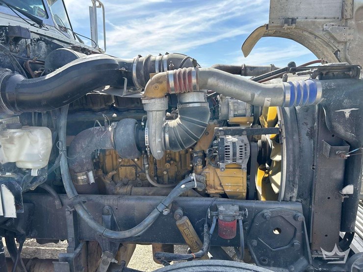 2006-peterbilt-379-image-11