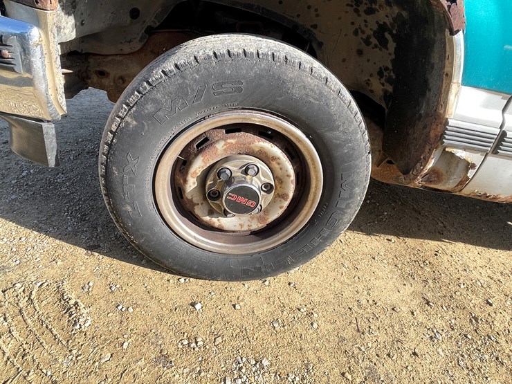 1993-gmc-2500-image-63