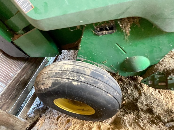 john-deere-550m-image-26