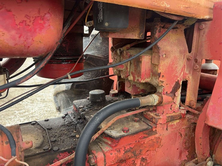 international-660-image-70