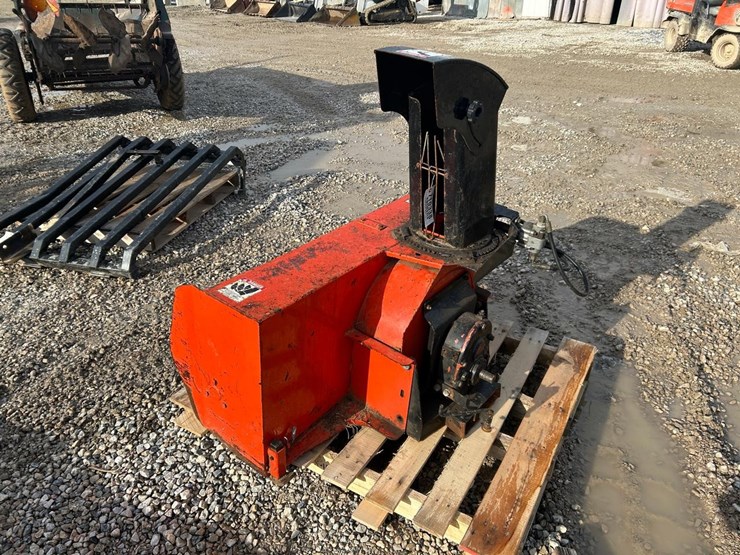 kubota-f2690-image-2