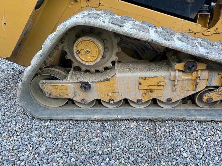 2021-caterpillar-289d3-image-13