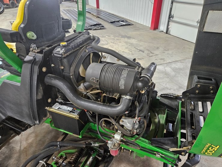 john-deere-7500-image-19