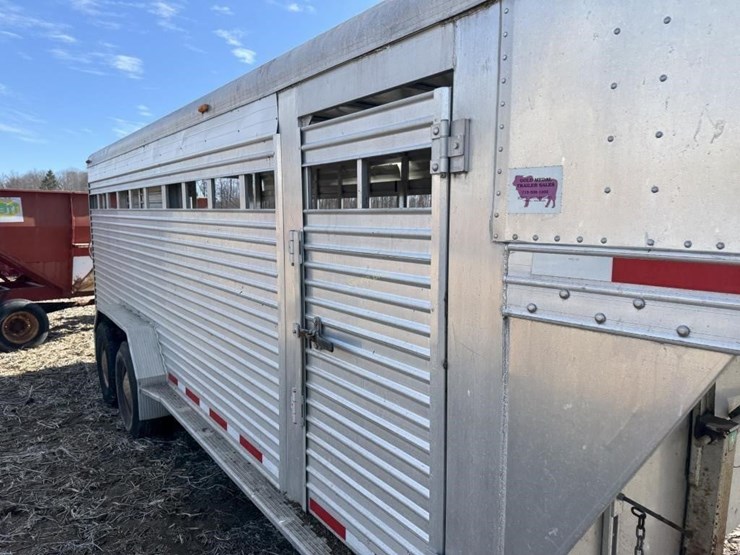 1997-featherlite-gooseneck-trailer---off-site-image-5