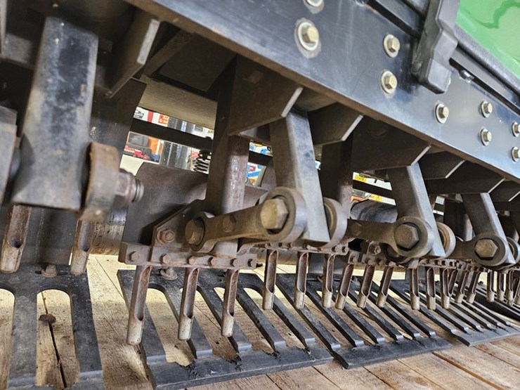 2000-john-deere-aercore-2000-image-17