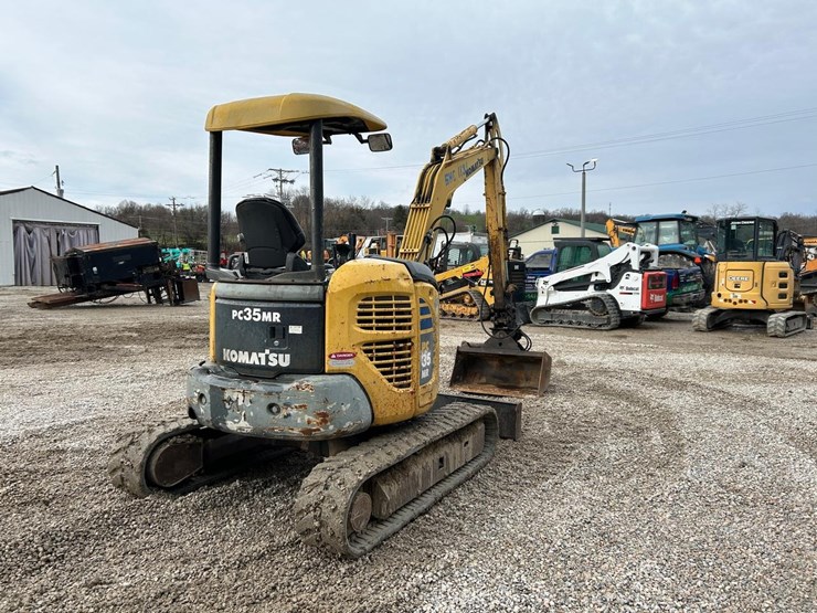 komatsu-pc35mr-2-image-4
