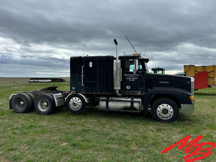 1990-freightliner-fld120-image-4