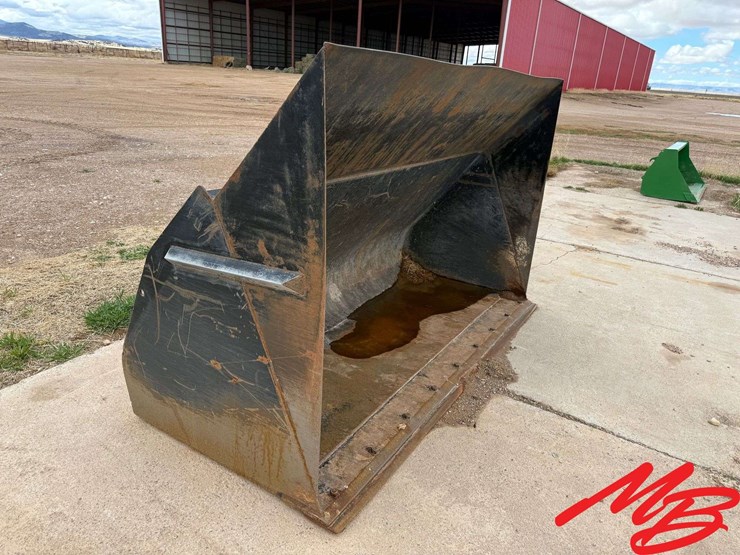 2021-jcb-542-70-agri-plus-image-24