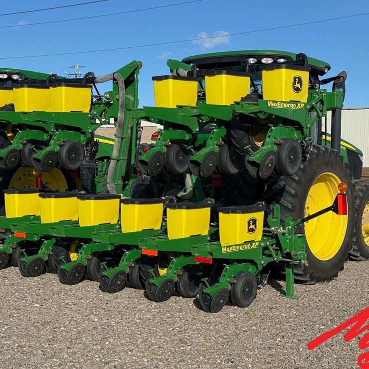 JOHN DEERE 1720