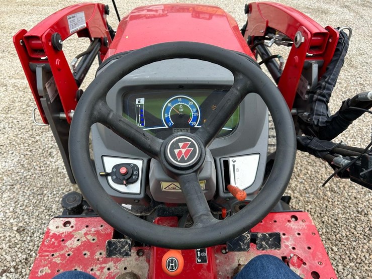 2015-massey-ferguson-1734e-image-22