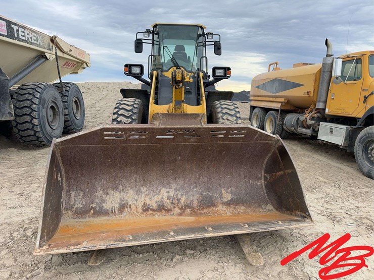 komatsu-wa270-image-2