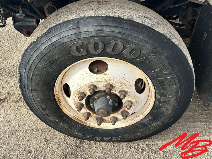 2008-international-7400-image-10