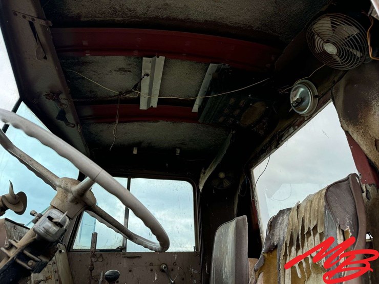 1964-kenworth-w923-image-16