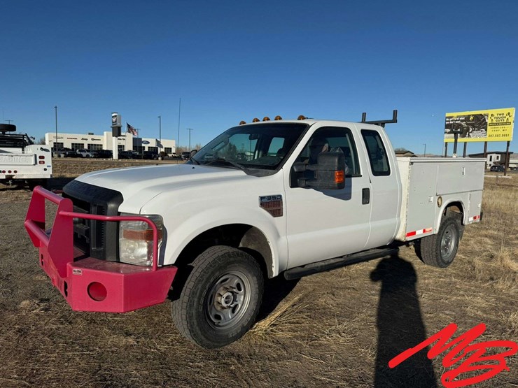 2010-ford-f350-image-1