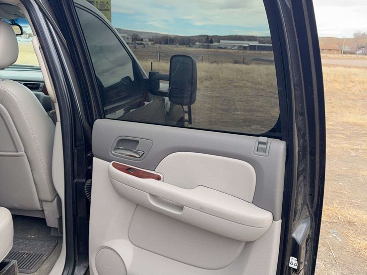 2009-gmc-sierra-2500-image-36