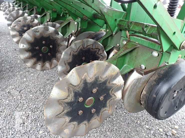 john-deere-1530-image-12