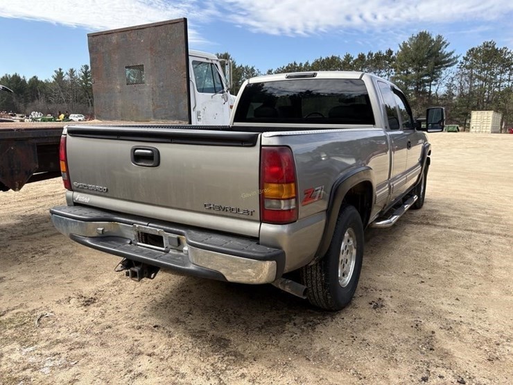 2000-chevrolet-1500-image-5