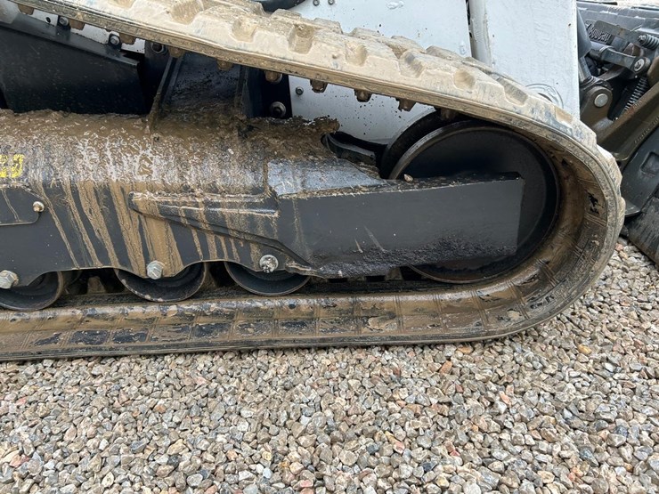 2022-bobcat-t76-image-15